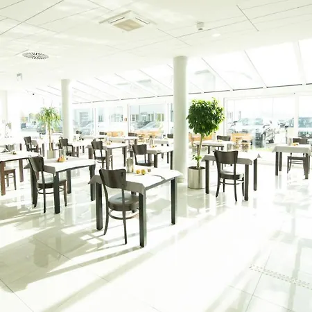 Stadthotel ホテル