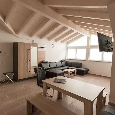 Stadthotel ホテル 3*